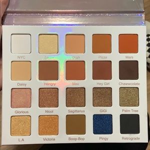 Violet Voss x Nicol Concilio palette